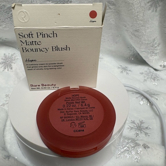 Rare Beauty Soft Pinch Matte Bouncy Blush - Hope .22 OZ - Picture 3 of 3